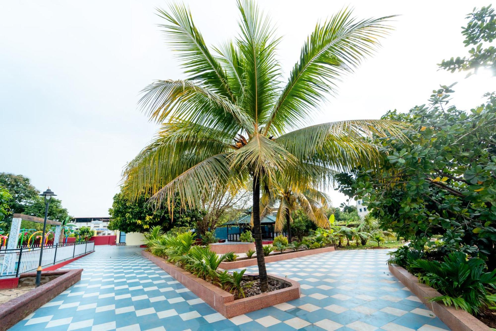 Treebo Green Village Resort - Goa Maneri  Εξωτερικό φωτογραφία