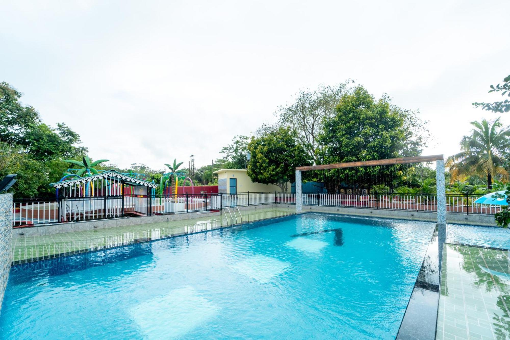 Treebo Green Village Resort - Goa Maneri  Εξωτερικό φωτογραφία